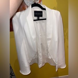 White blazer with cape - never worn - 1X